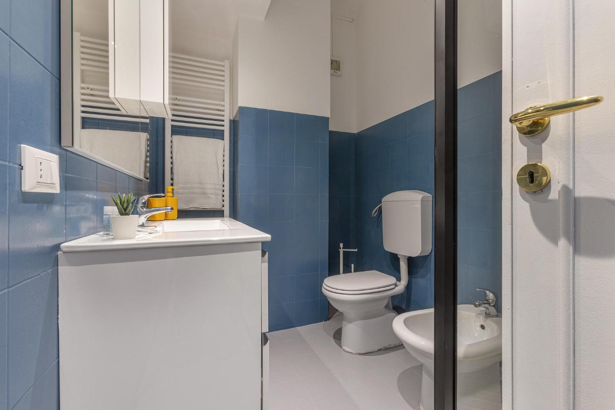 Matinum Central & Spacious Apartment Bologna Bagian luar foto